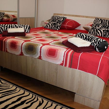 Deluxe Apartment Manuela With Balcony Top Center Split Buitenkant foto