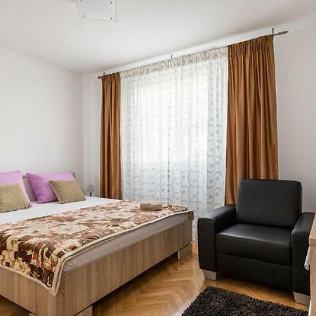Deluxe Apartment Manuela With Balcony Top Center Split Buitenkant foto