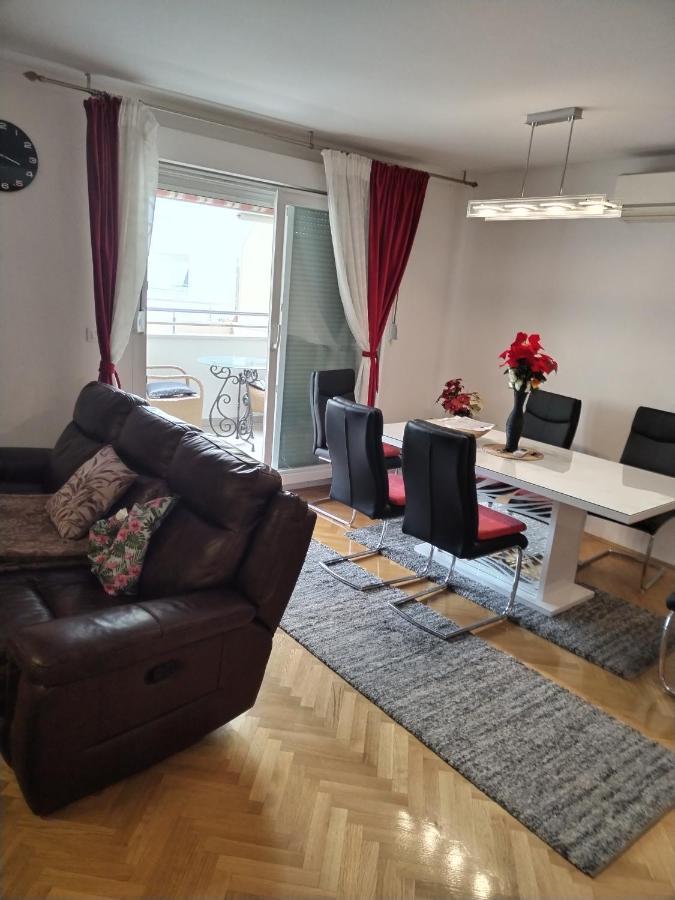Deluxe Apartment Manuela With Balcony Top Center Split Buitenkant foto