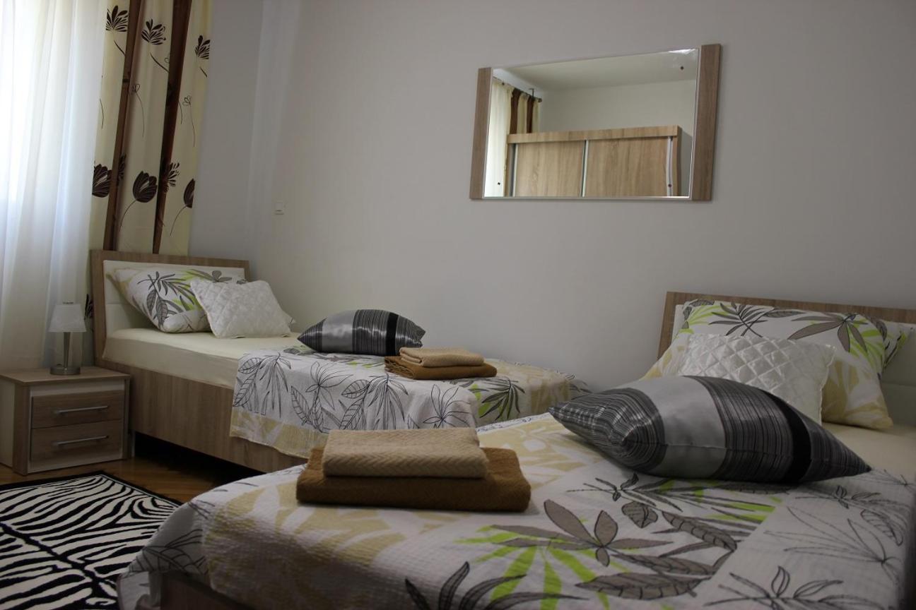 Deluxe Apartment Manuela With Balcony Top Center Split Buitenkant foto