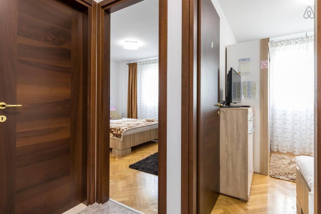 Deluxe Apartment Manuela With Balcony Top Center Split Buitenkant foto